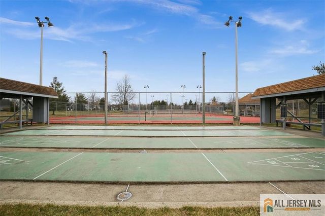5 Wingate Court 5D, Monroe, NJ 08831