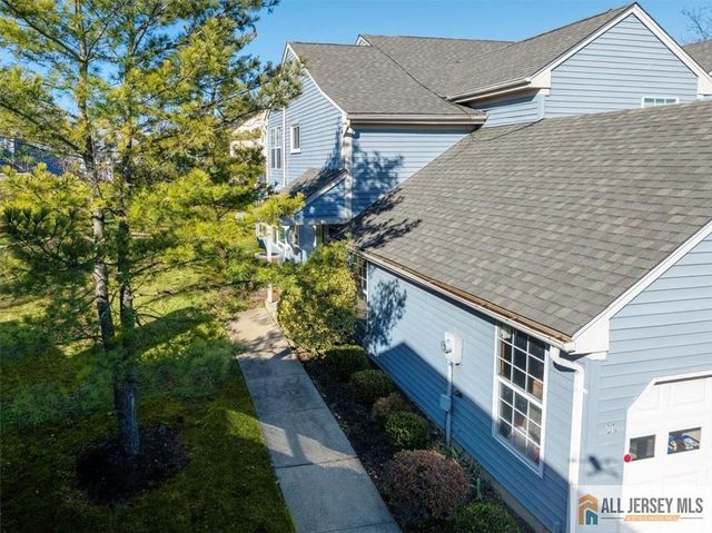 5 Wingate Court 5D, Monroe, NJ 08831