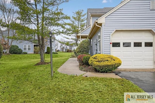5 Wingate Court 5D, Monroe, NJ 08831
