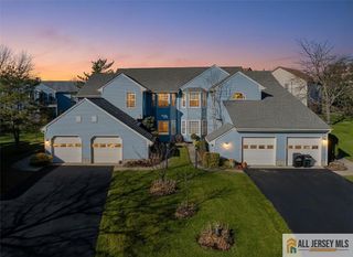 5 Wingate Court 5D, Monroe, NJ 08831