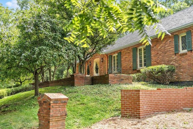 648 S Woodscrest Drive, Bloomington, IN 47401