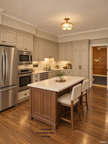 648 S Woodscrest Drive, Bloomington, IN 47401