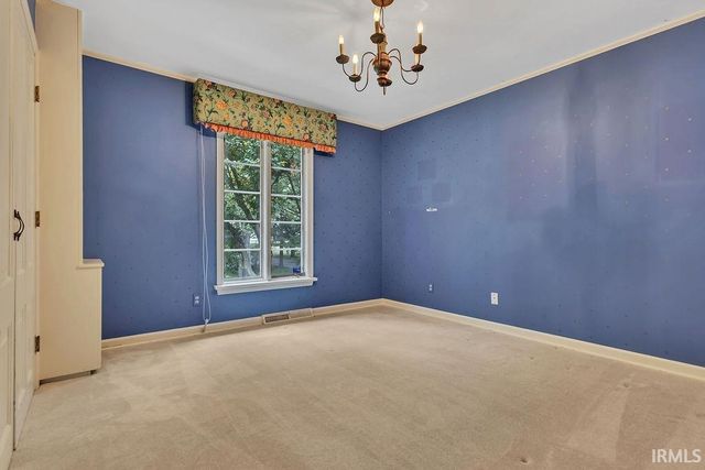 648 S Woodscrest Drive, Bloomington, IN 47401