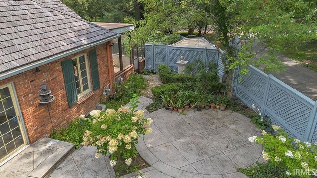 648 S Woodscrest Drive, Bloomington, IN 47401