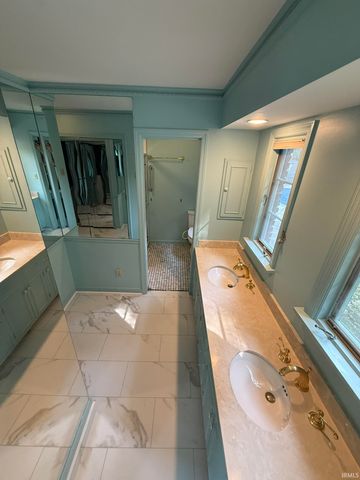 648 S Woodscrest Drive, Bloomington, IN 47401