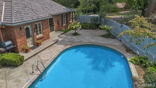648 S Woodscrest Drive, Bloomington, IN 47401