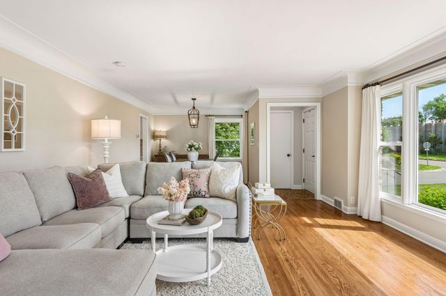 2800 Utica Avenue S, Saint Louis Park, MN 55416
