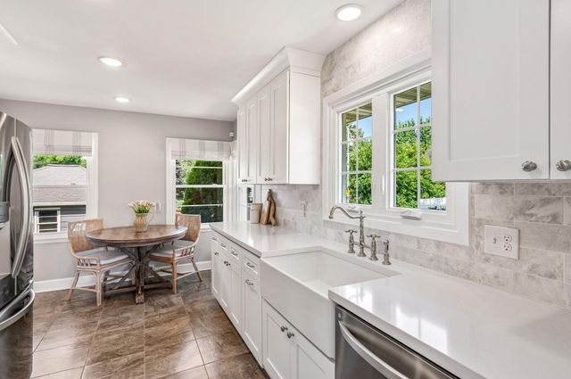 2800 Utica Avenue S, Saint Louis Park, MN 55416