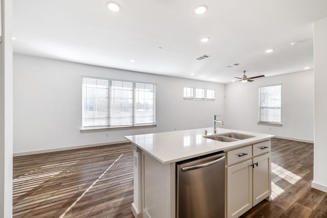 699 Vista Oaks Road, Lewisville, TX 75067