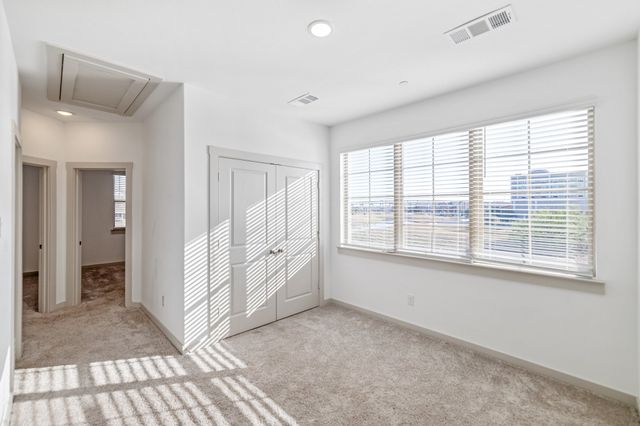 699 Vista Oaks Road, Lewisville, TX 75067