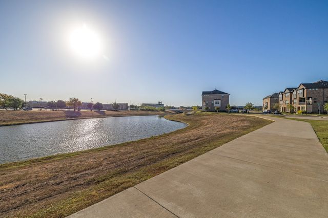 699 Vista Oaks Road, Lewisville, TX 75067