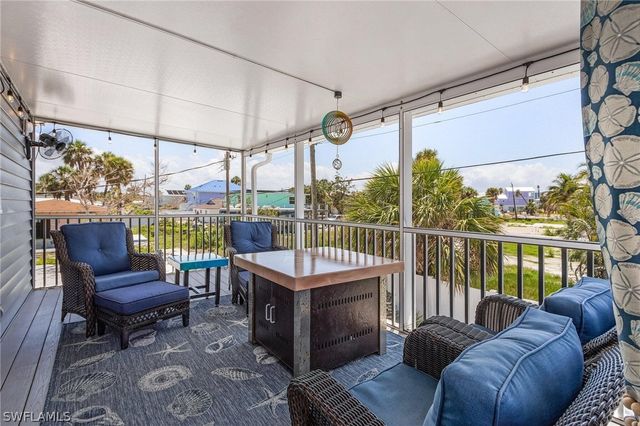 130 Madison CT, Fort Myers Beach, FL 33931