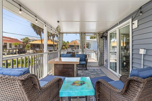 130 Madison CT, Fort Myers Beach, FL 33931