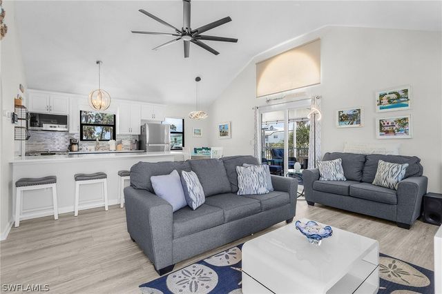 130 Madison CT, Fort Myers Beach, FL 33931