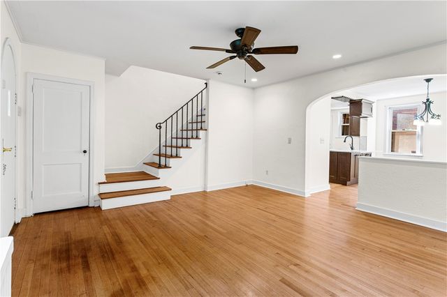 561 S Negley Ave 4, Shadyside, PA 15232