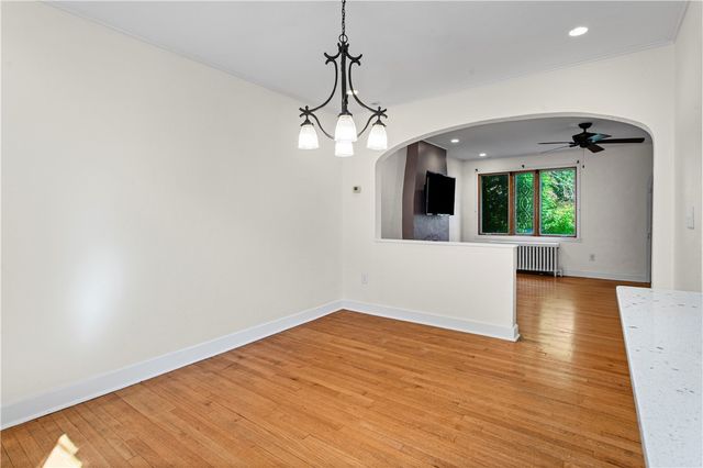 561 S Negley Ave 4, Shadyside, PA 15232