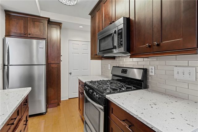 561 S Negley Ave 4, Shadyside, PA 15232