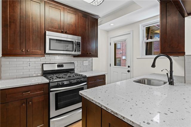 561 S Negley Ave 4, Shadyside, PA 15232