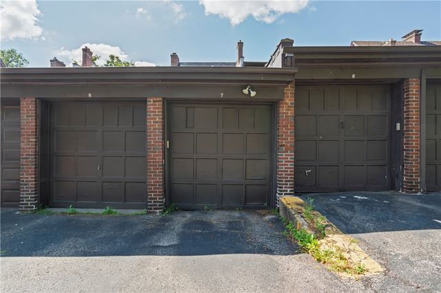 561 S Negley Ave 4, Shadyside, PA 15232