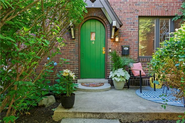 561 S Negley Ave 4, Shadyside, PA 15232