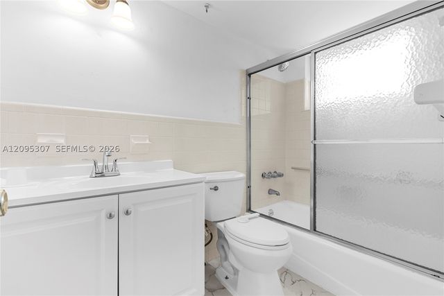 2050 NE 39th ST W112, Lighthouse Point, FL 33064