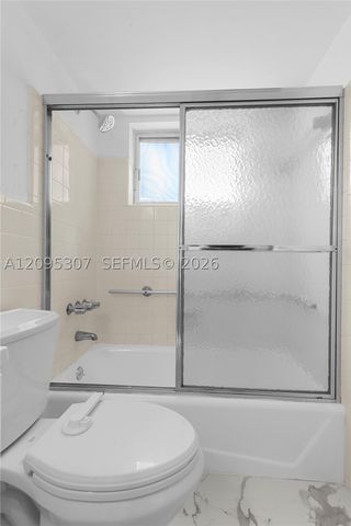2050 NE 39th ST W112, Lighthouse Point, FL 33064