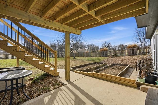 1105 Melody Court, Kearney, MO 64060