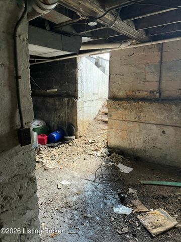 2616 Hale Ave, Louisville, KY 40211