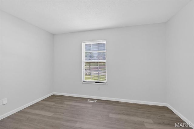 5260 Edgemere Drive, Black Jack, MO 63033
