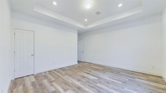 6404 Pregonero Lane, Houston, TX 77048