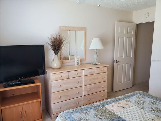 2439 E DEL WEBB BOULEVARD, Sun City Center, FL 33573