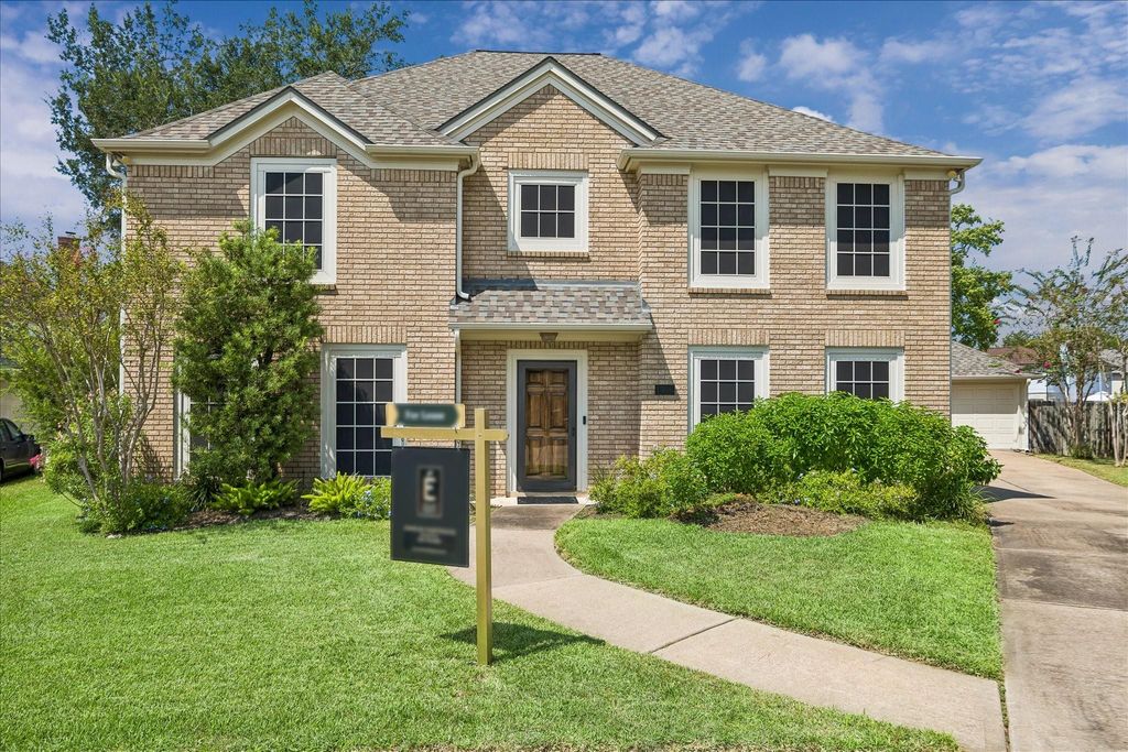 1306 Forest Hollow Drive, Missouri City, TX 77459
