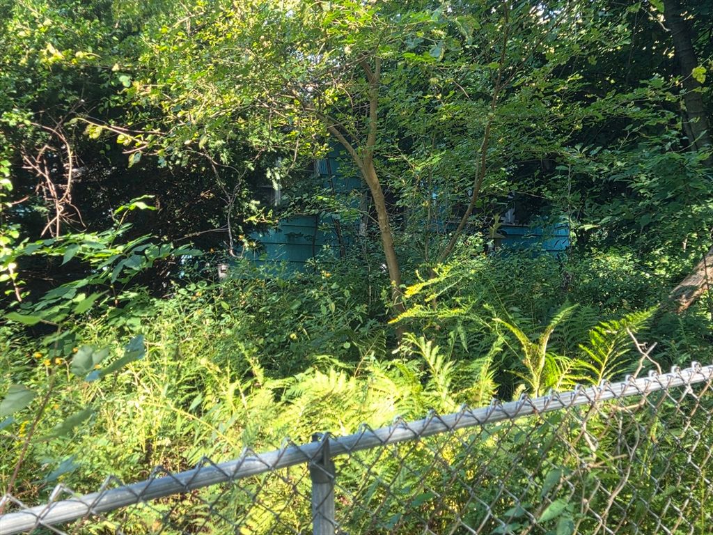 141 Pleasant St, Lunenburg, MA 01462