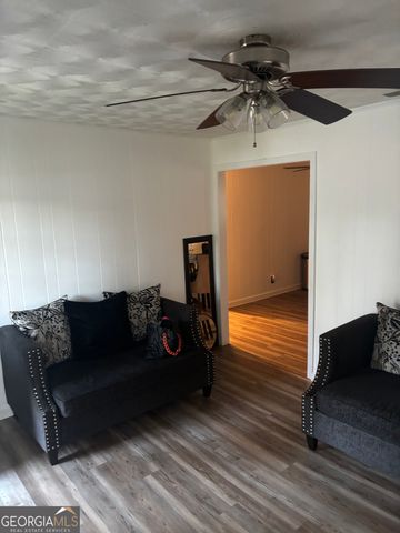 614 Alfred C Carson, Sandersville, GA 31082