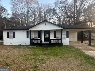 614 Alfred C Carson, Sandersville, GA 31082