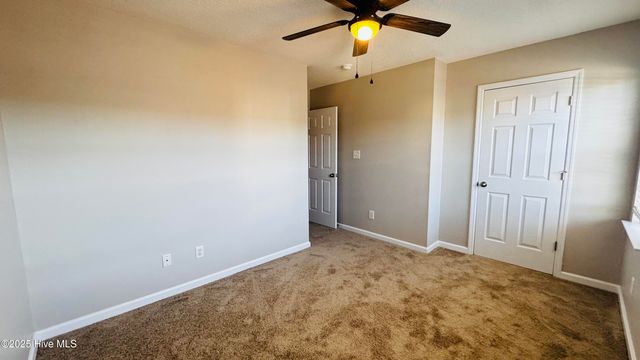 2002 Grandeur Avenue, Jacksonville, NC 28546