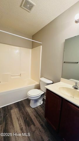 2002 Grandeur Avenue, Jacksonville, NC 28546