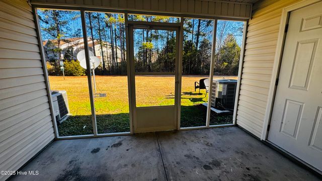 2002 Grandeur Avenue, Jacksonville, NC 28546