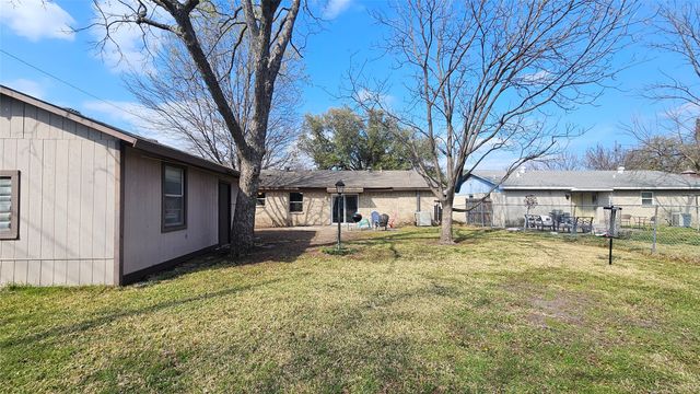 610 Greencove Drive, Garland, TX 75040
