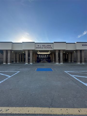 610 Greencove Drive, Garland, TX 75040