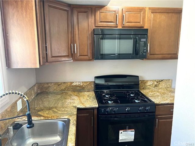 10264 Mull Ave, Riverside, CA 92503