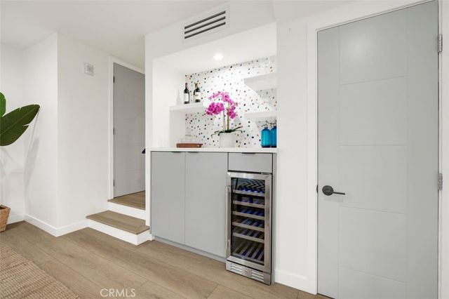 14727 Magnolia 126, Sherman Oaks, CA 91403