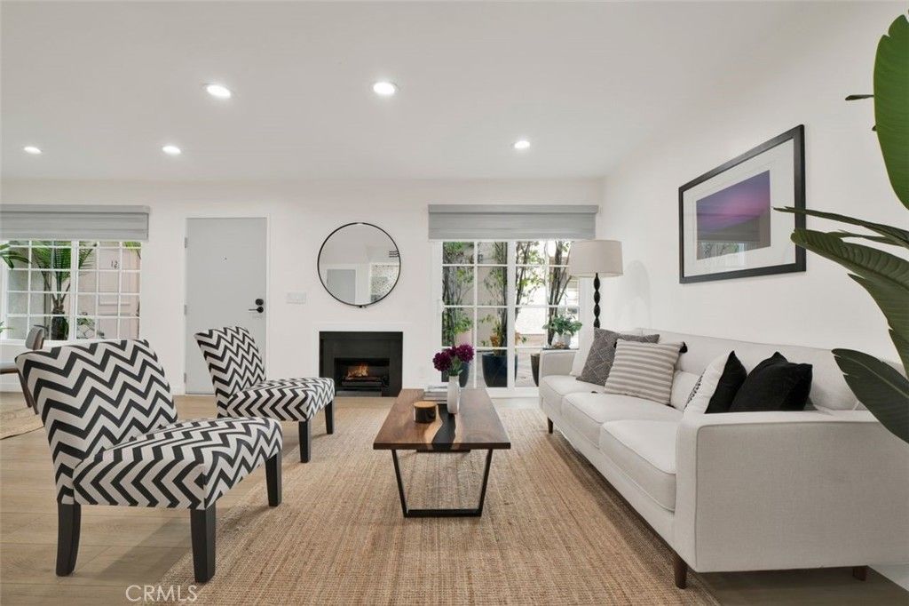 14727 Magnolia 126, Sherman Oaks, CA 91403