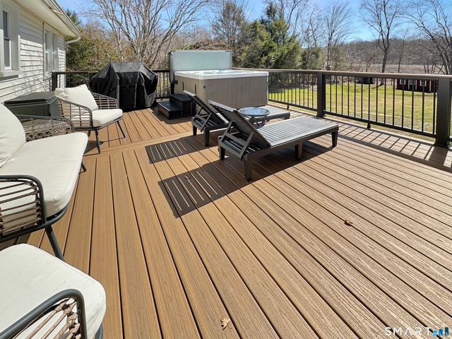 65 Nida Drive, North Branford, CT 06472