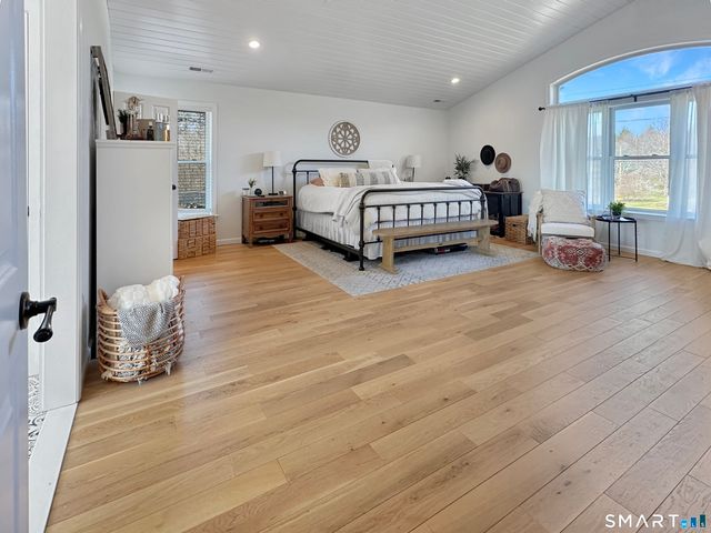 65 Nida Drive, North Branford, CT 06472