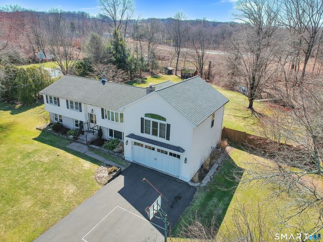 65 Nida Drive, North Branford, CT 06472
