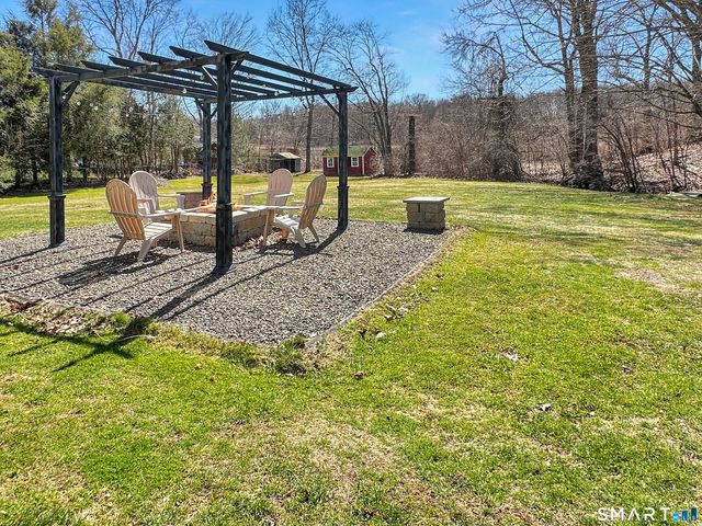 65 Nida Drive, North Branford, CT 06472