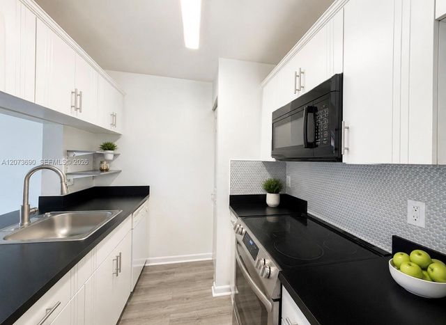 9730 Hammocks Boulevard 201-28, Miami, FL 33196