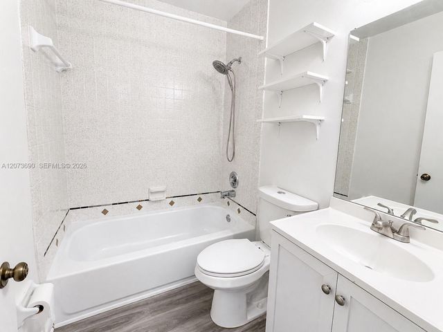 9730 Hammocks Boulevard 201-28, Miami, FL 33196