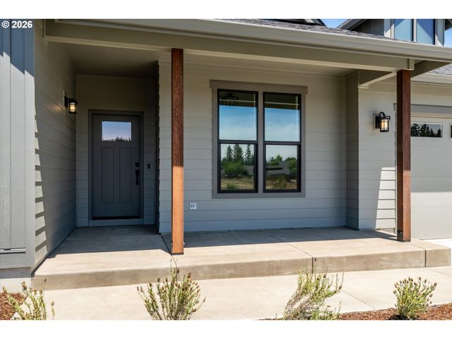 25331 E BROADWAY Ave, Veneta, OR 97487